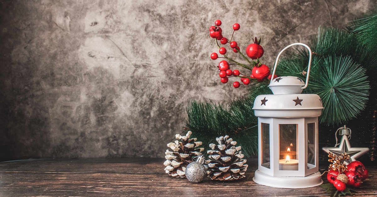 16 Best Places to Buy Cheap Christmas Decorations
