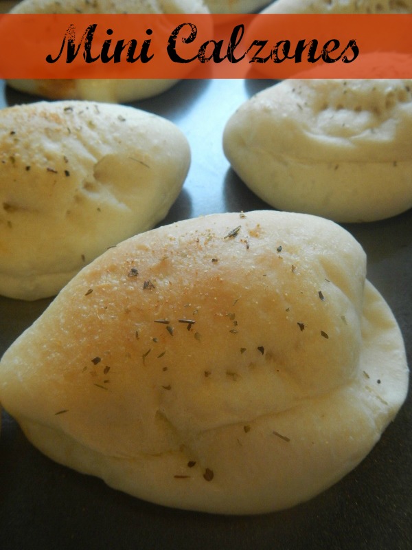 Mini Calzone Recipe (Easy, Kid-Friendly Lunch Idea)
